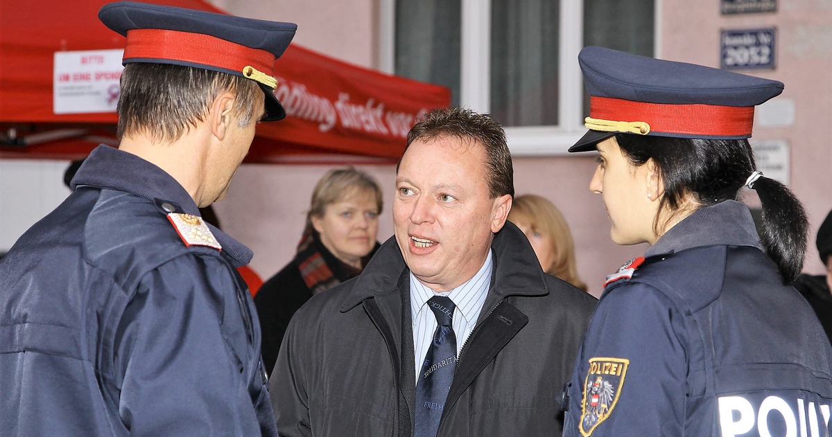 Weninger: „Personalstand der Polizei in NÖ muss endlich aufgestockt werden“